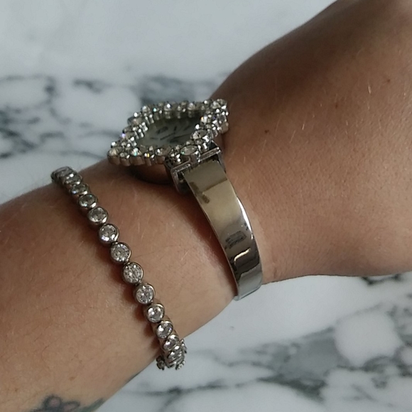 Stunning Geneva Elite Crystal Open Band Watch - Picture 3 of 8